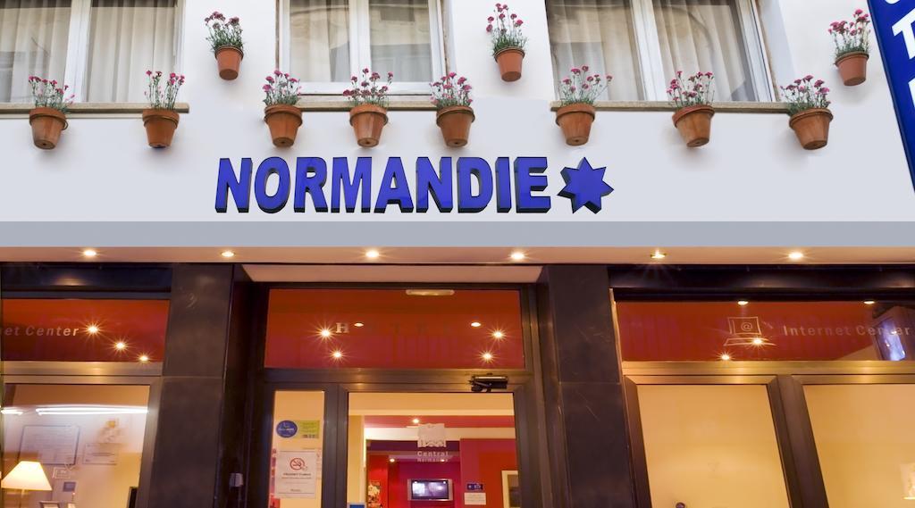 Hotel Central Normandie Сиджес Экстерьер фото